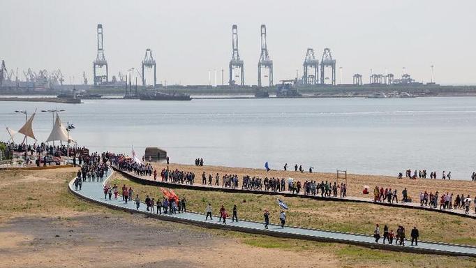 第12届世界徒步大会在秦皇岛举行