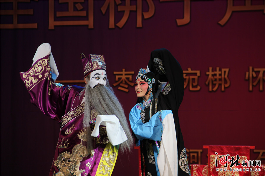 折子戏专场争芳斗艳 观众笑中带泪冰火两重天