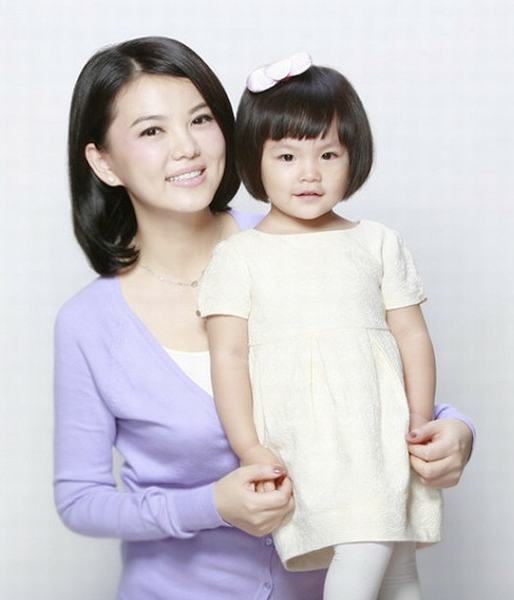 赵薇佟大为孟非黄磊女儿 让人叹明星基因就是好