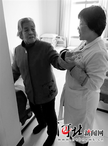 邯郸患癌下岗女工办敬老院关爱空巢老人