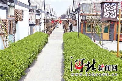 别具水乡风情的安新县王家寨村。