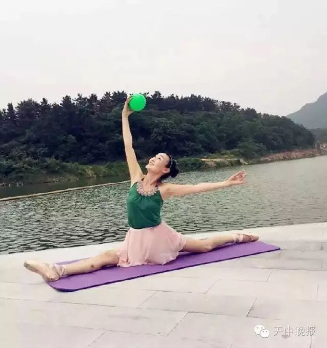 6旬阿姨像少女引众多网友点赞 盘点记忆中的不老女神