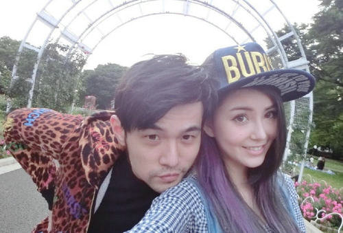 昆凌花7小时为女儿做蛋糕 揭秘周杰伦的情感秘史