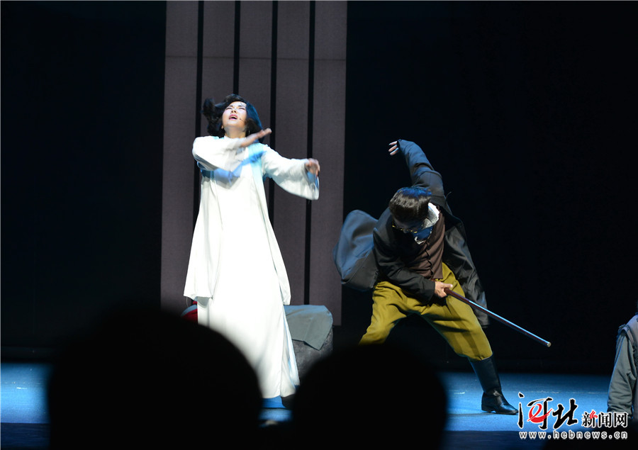 河北梆子《牺牲》在河北省话剧院儿童剧场上演