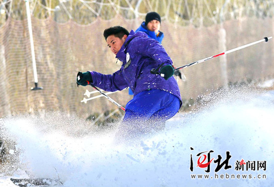 冬日乐滑雪